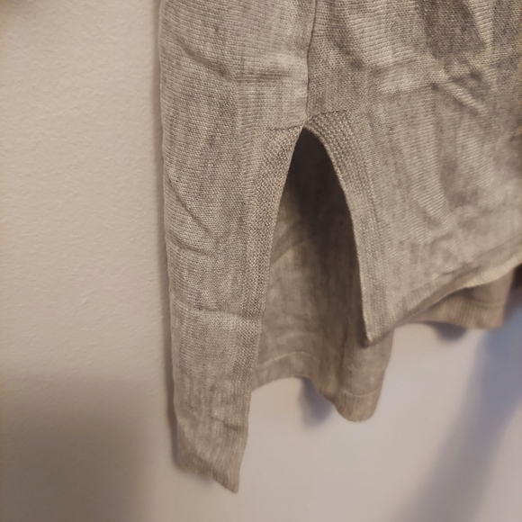 💥3/$25💥 H&M high/low long sleeve shirt top blouse tunic Gray size M - Picture 3 of 5